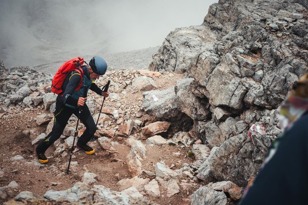 Aventure inoubliable sur le gr34 : explorez le somptueux mont saint-michel en randonnée